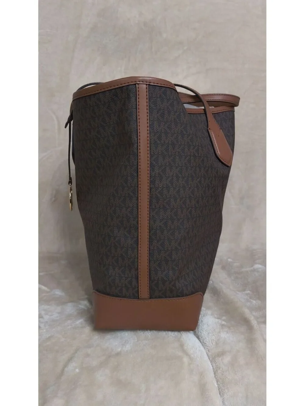 79. Michael Kors Eva Large Signature Logo Stripe Tote Bag